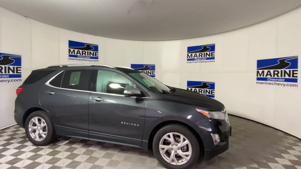 Used 2020 Chevrolet Equinox Premier w/ LPO, Cargo Package FWD image 3