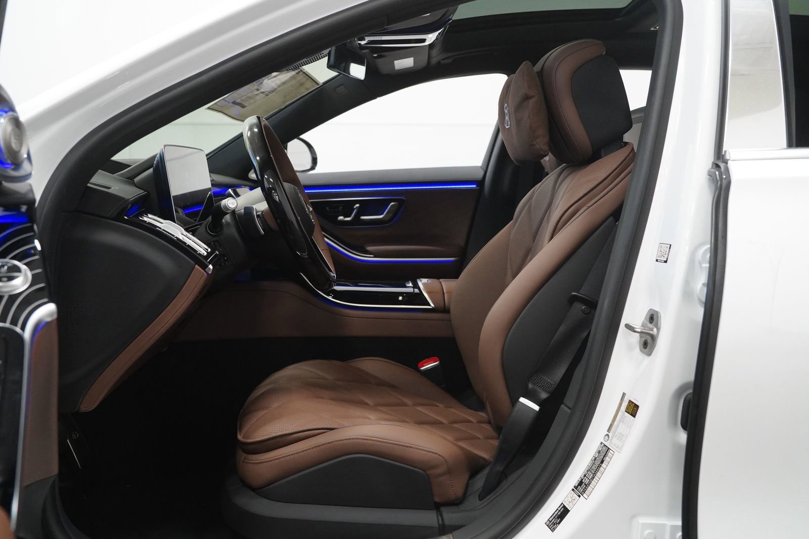 New 2026 Mercedes-Benz Maybach S 580 4MATIC image 2