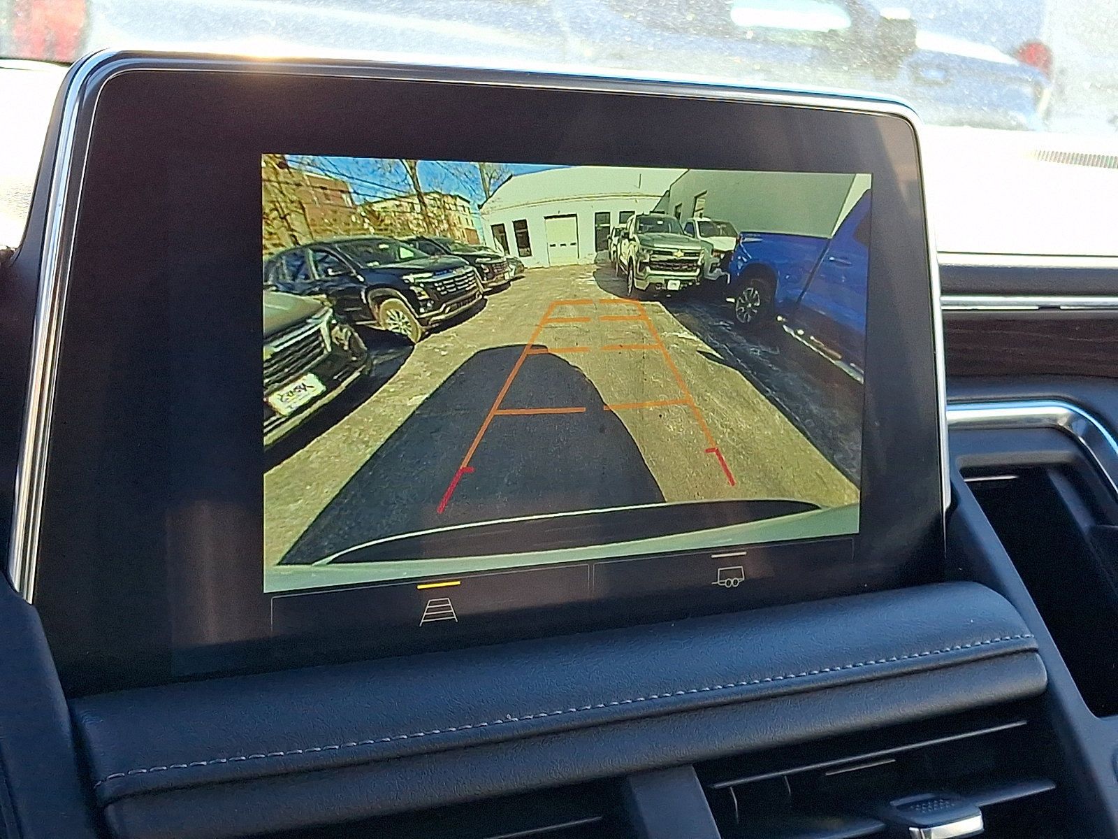 Certified 2023 Chevrolet Suburban LT image 20