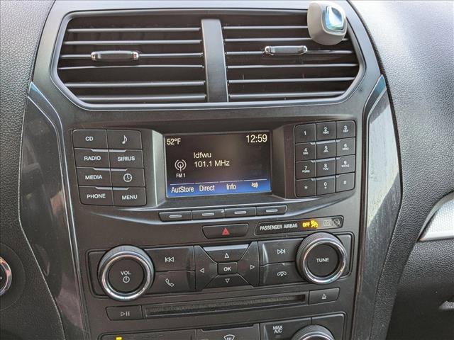 Used 2017 Ford Explorer XLT image 14