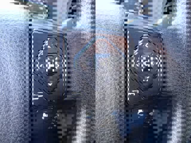 Used 2023 Toyota Tacoma SR image 17