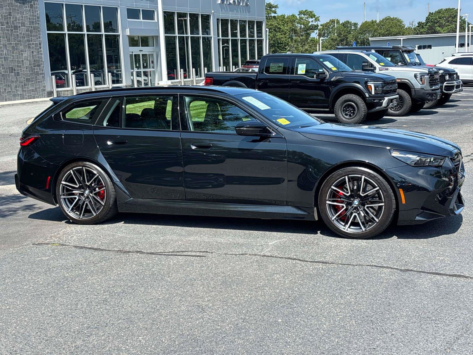 Used 2026 BMW M5 Touring AWD/4WD image 2