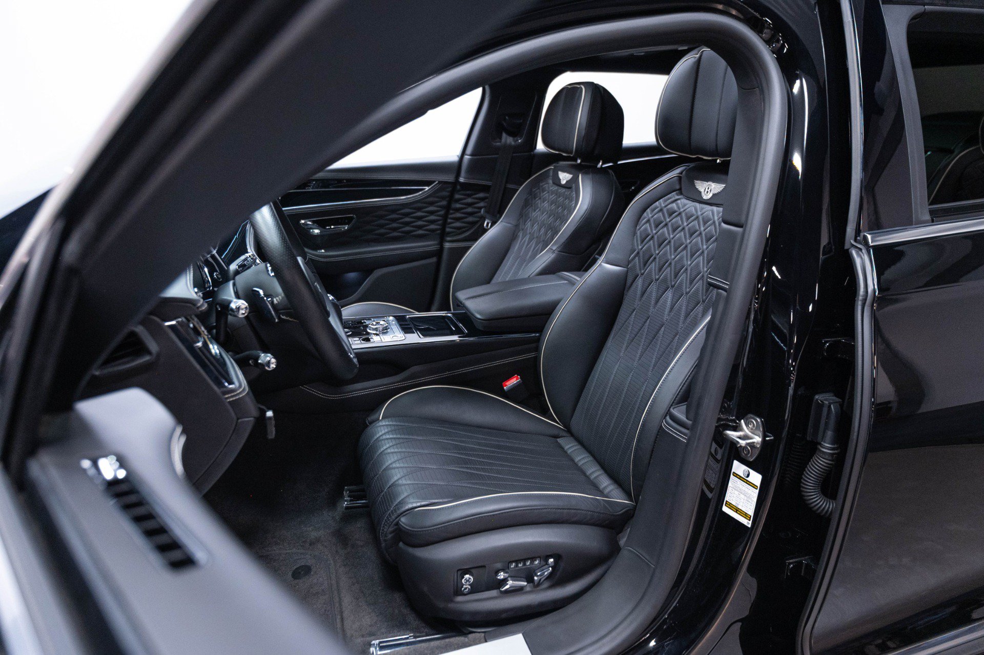Used 2020 Bentley Flying Spur W12 AWD/4WD image 15