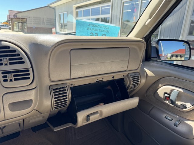 Used 1997 GMC Sierra 1500 2WD Regular Cab w/ Marketing Option Pkg 3 image 18