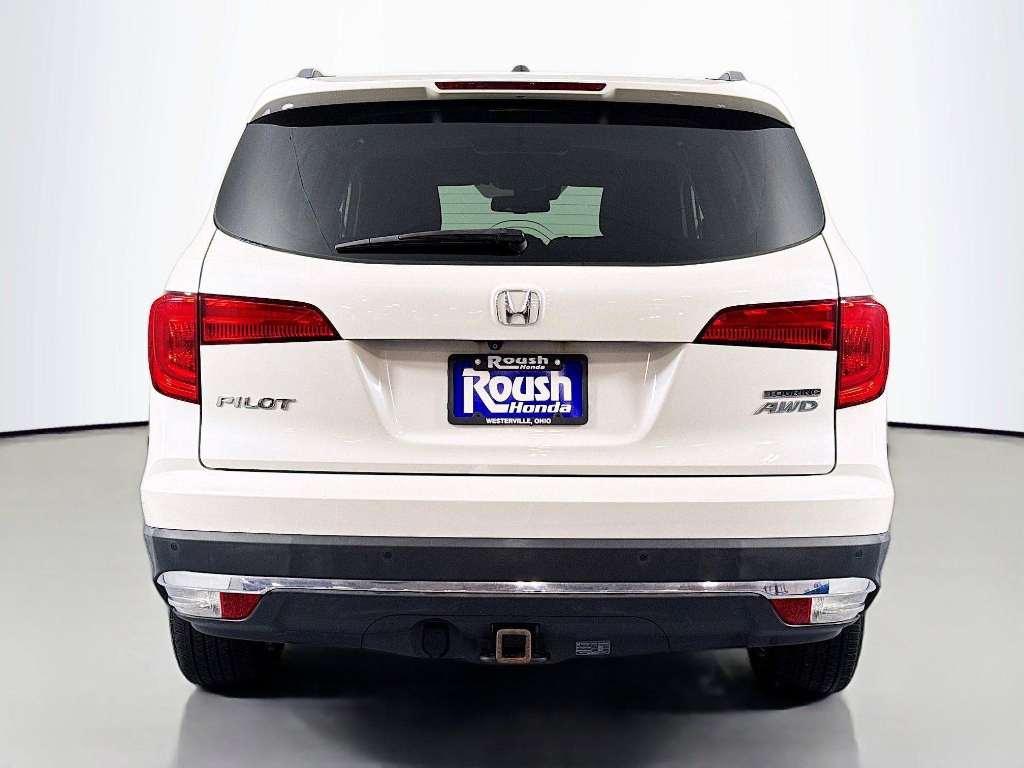 Certified 2018 Honda Pilot Touring image 6