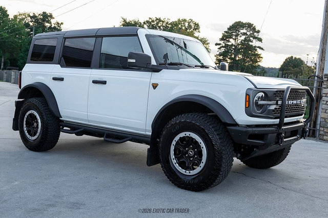 Used 2023 Ford Bronco Badlands w/ Sasquatch Package AWD/4WD image 12