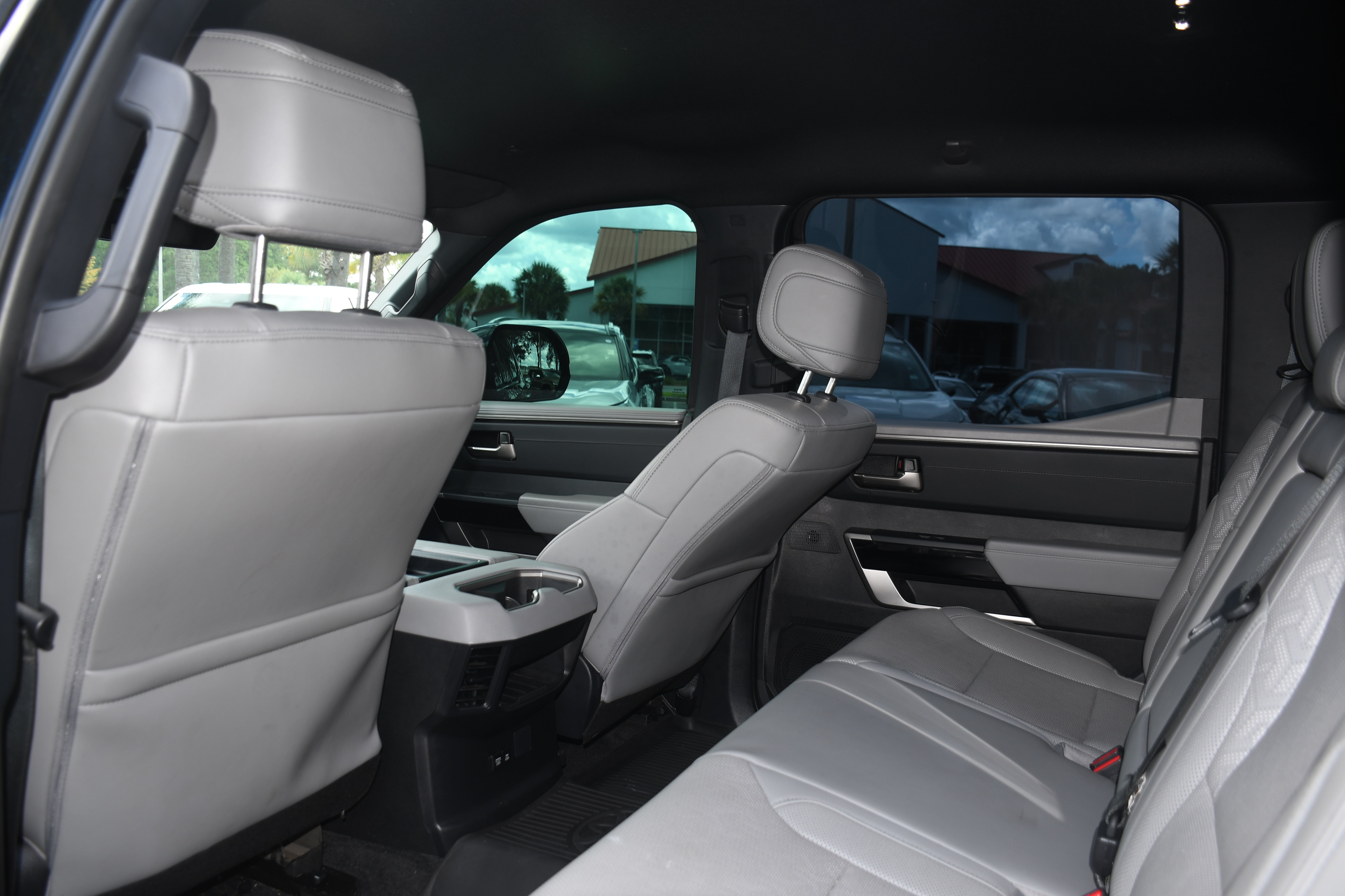Certified 2025 Toyota Tundra Limited AWD/4WD image 18