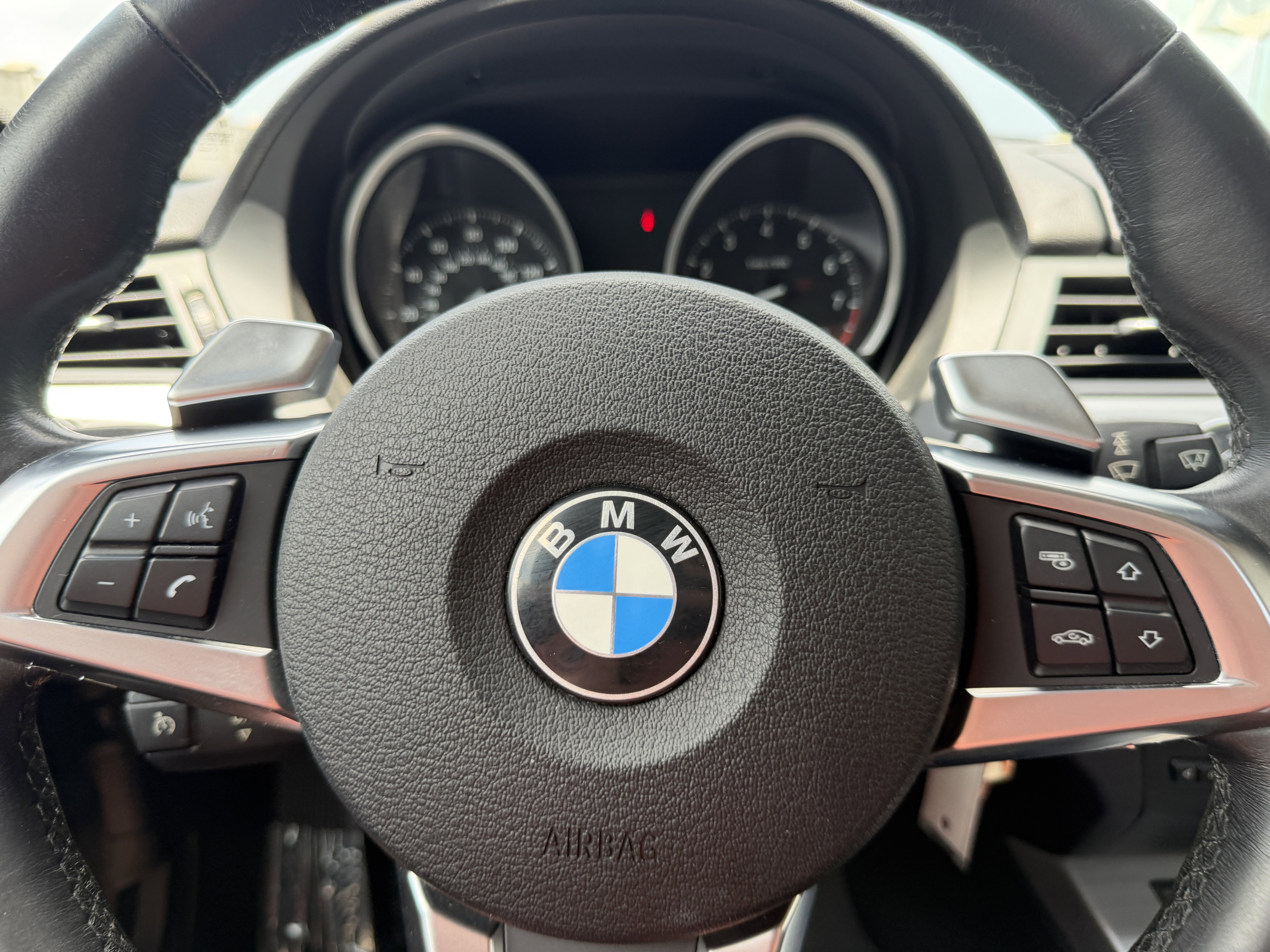 Used 2009 BMW Z4 sDrive35i RWD image 23