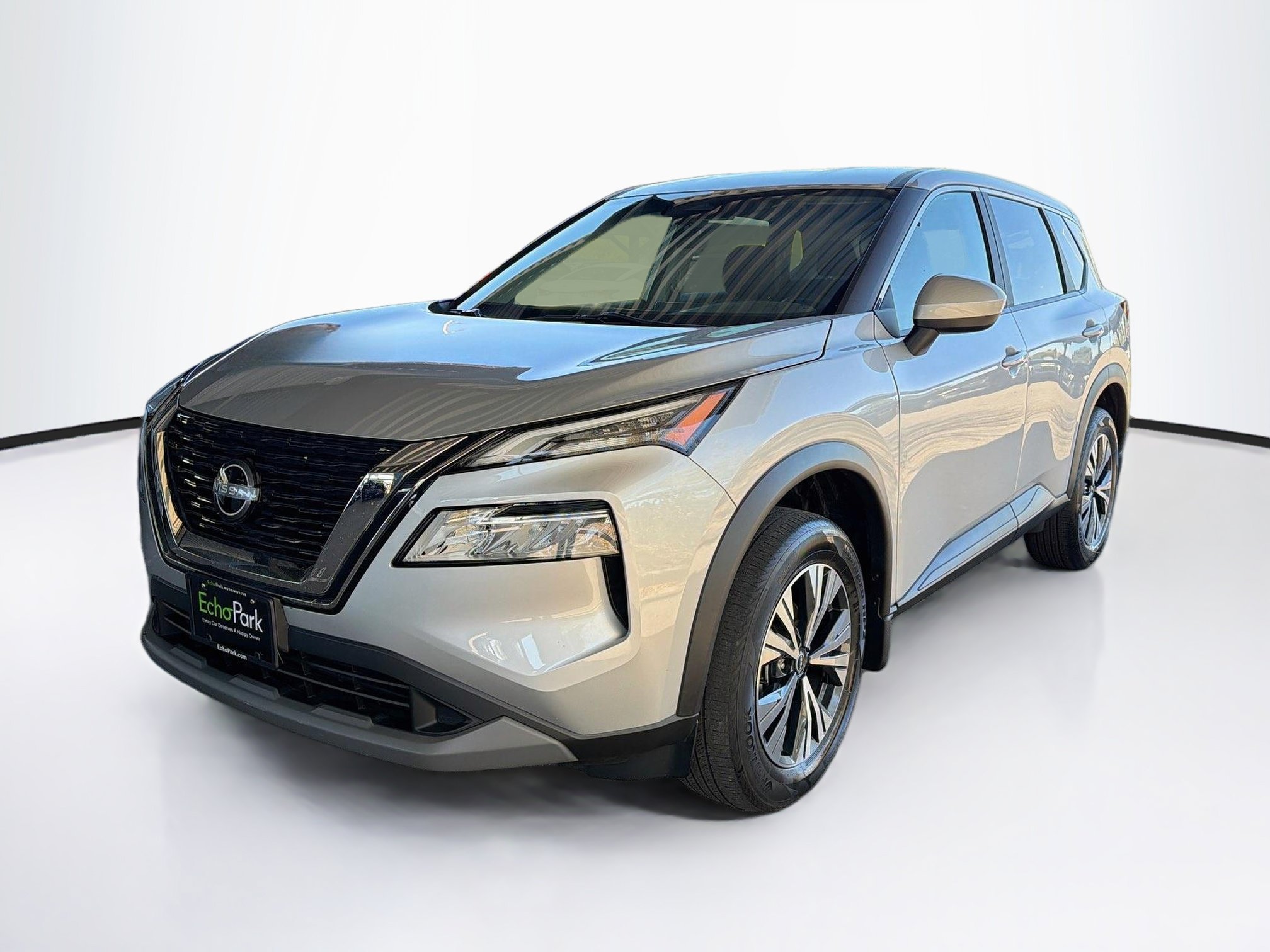Used 2023 Nissan Rogue SV AWD/4WD image 3