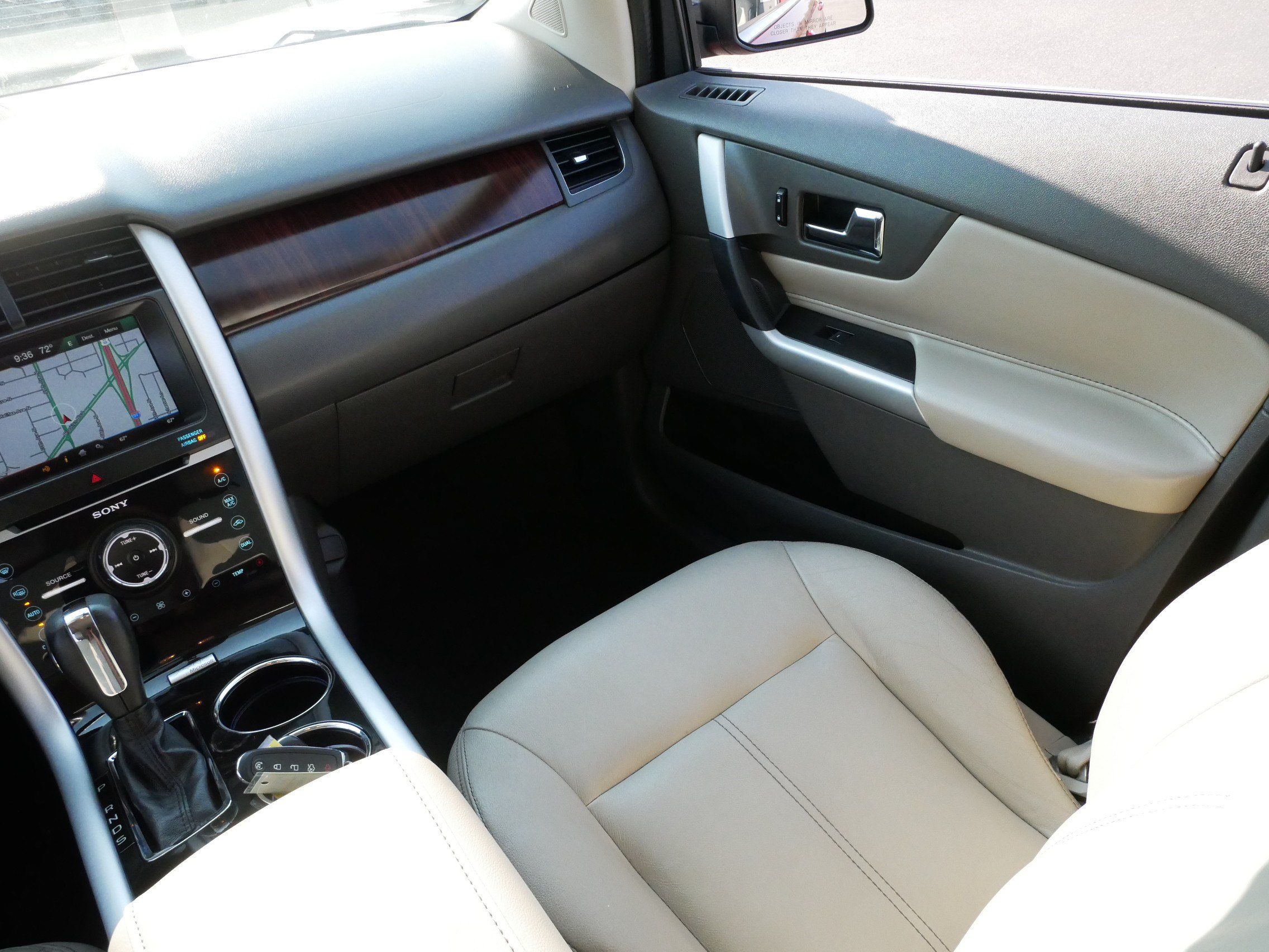 Used 2014 Ford Edge Limited w/ Equipment Group 302A AWD/4WD image 11