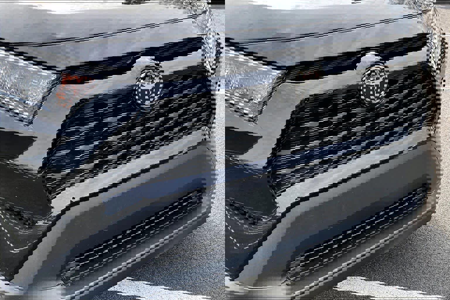 Certified 2021 Toyota RAV4 XLE w/ Convenience Package image 29