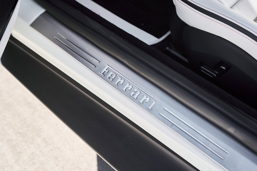 Used 2022 Ferrari Roma image 36