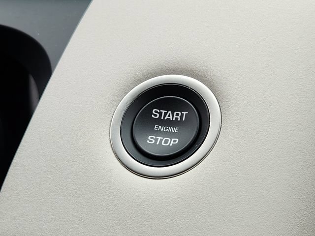Used 2025 Land Rover Discovery Sport S AWD/4WD image 20