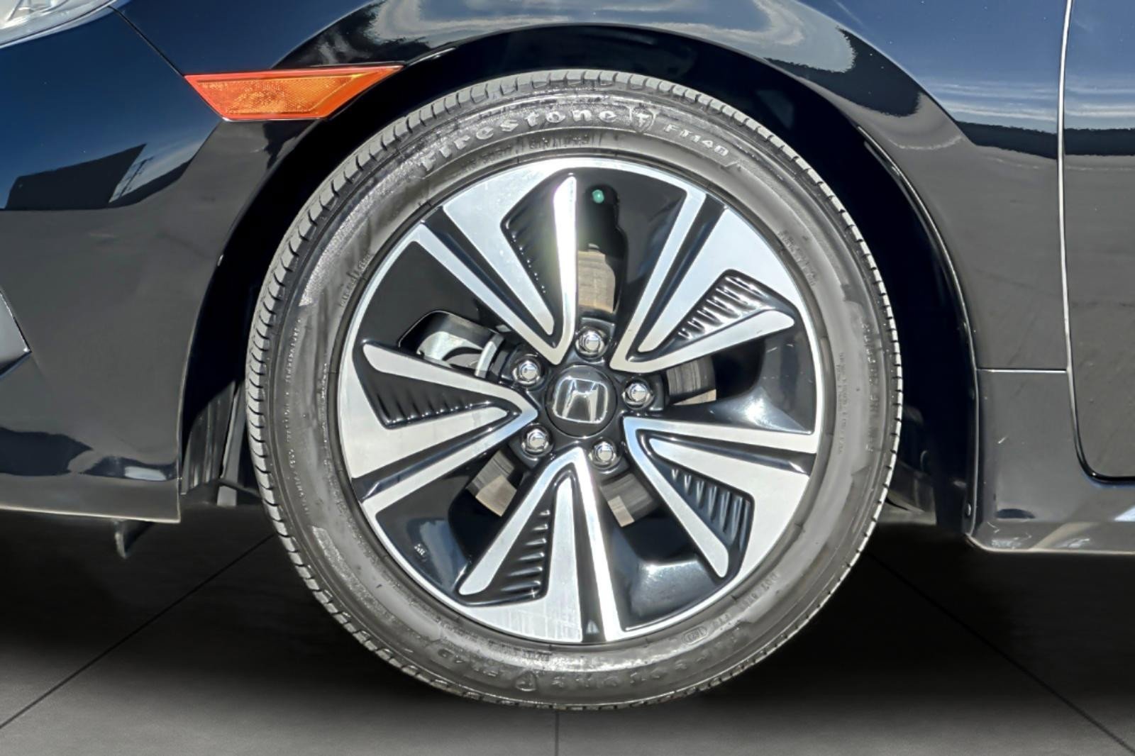 Used 2017 Honda Civic EX-L image 24