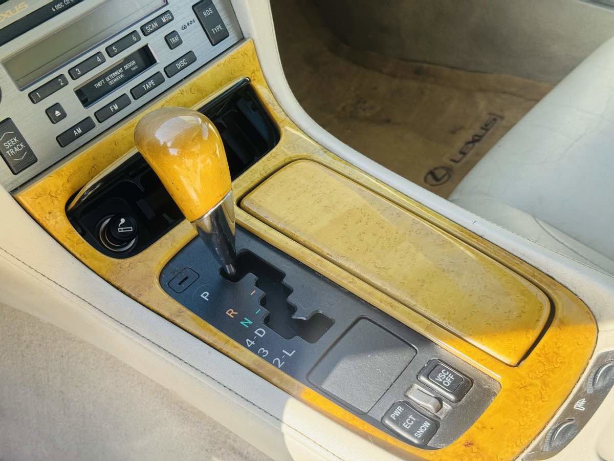 Used 2004 Lexus SC 430 Convertible image 17