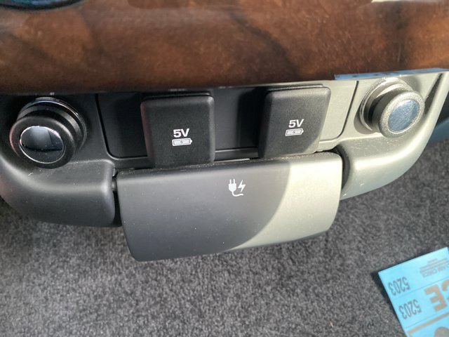 Used 2020 Land Rover Range Rover HSE AWD/4WD image 19