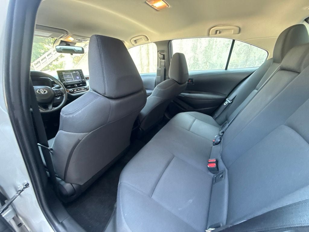 Used 2022 Toyota Corolla LE w/ LE Convenience Package FWD image 21