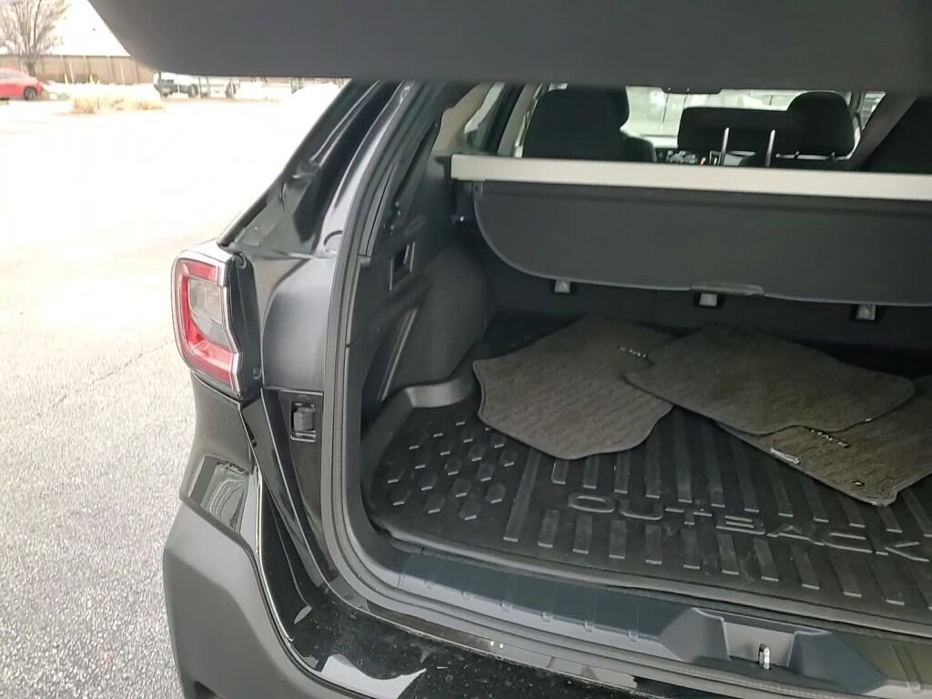 Certified 2024 Subaru Outback Premium image 7