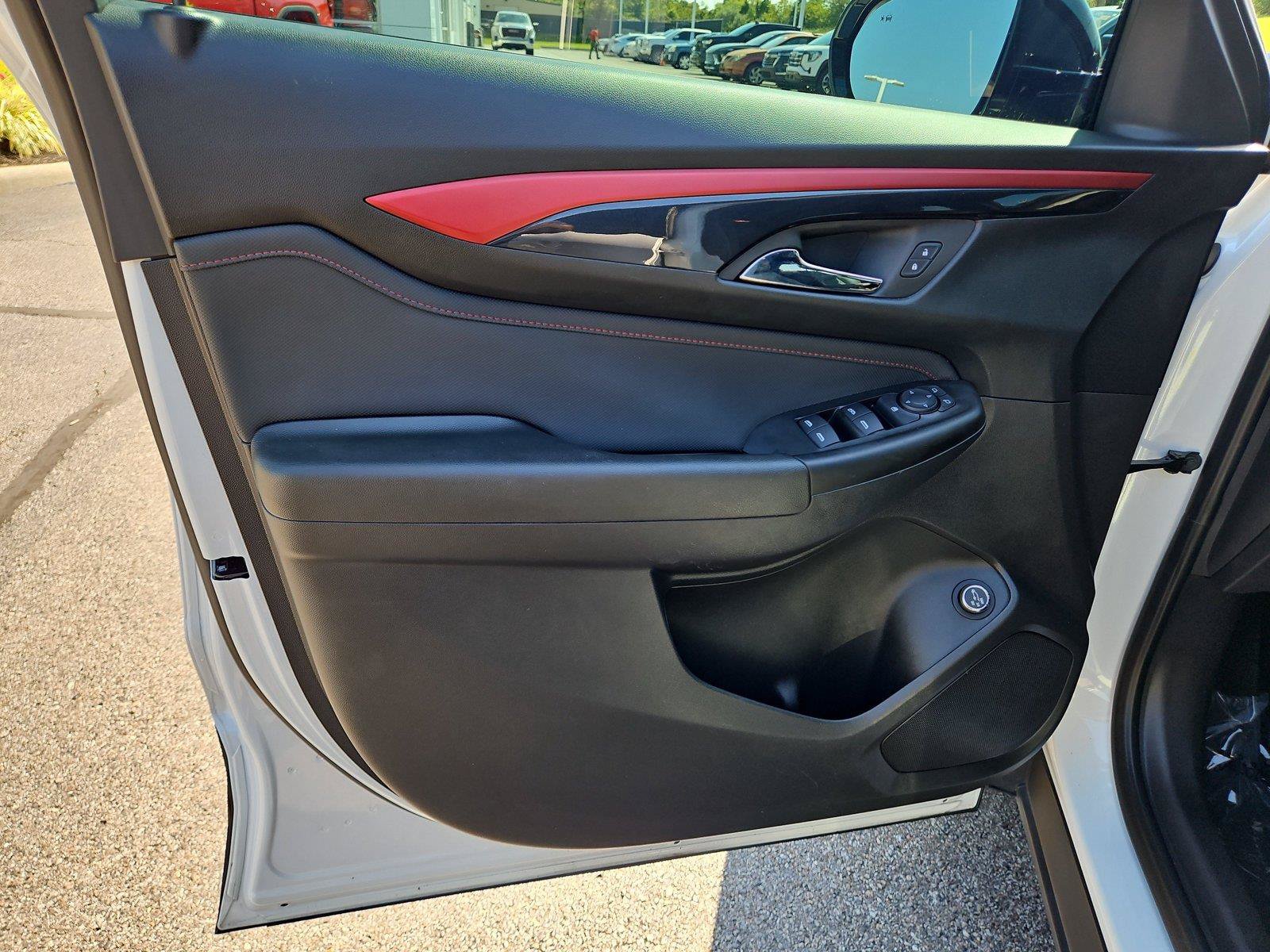 Used 2025 Chevrolet TrailBlazer RS w/ Convenience Package FWD image 19