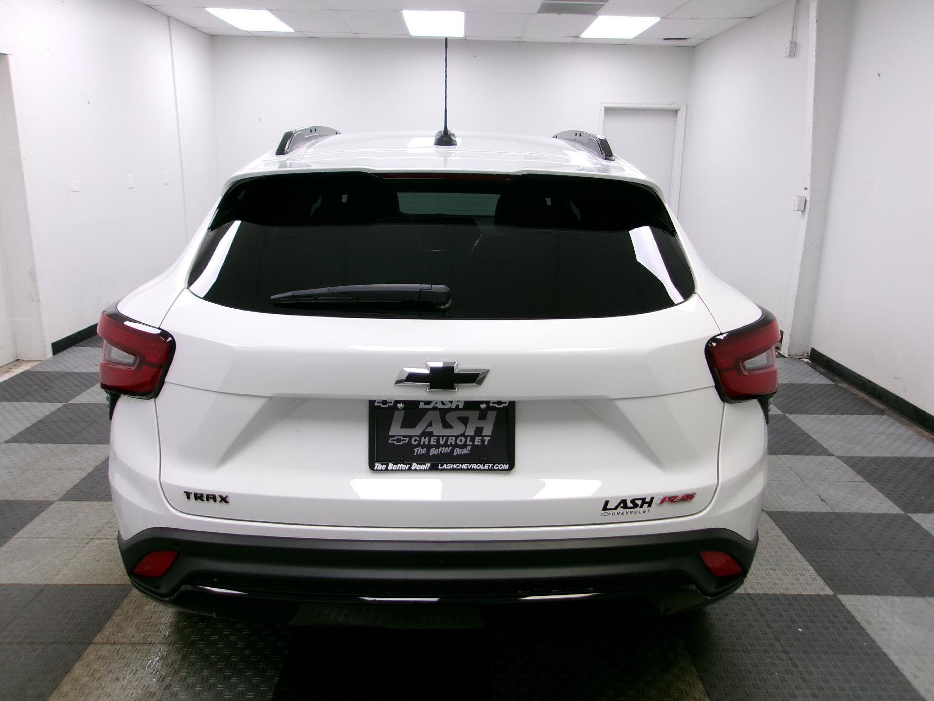 Used 2025 Chevrolet Trax RS w/ Driver Confidence Package FWD image 11