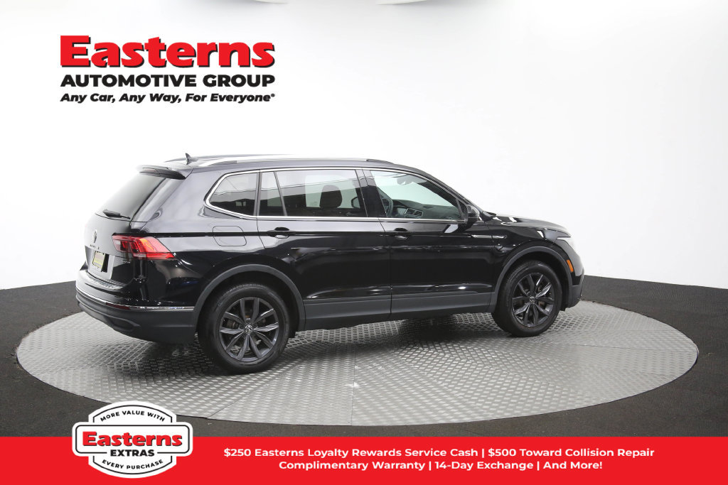 Used 2023 Volkswagen Tiguan SE AWD/4WD image 44