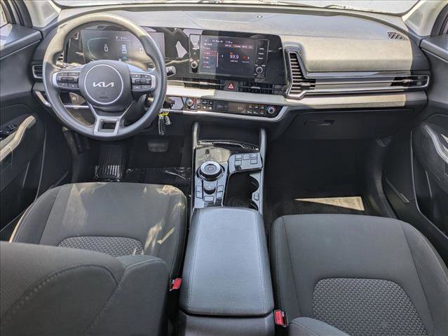 Used 2023 Kia Sportage LX AWD/4WD image 16