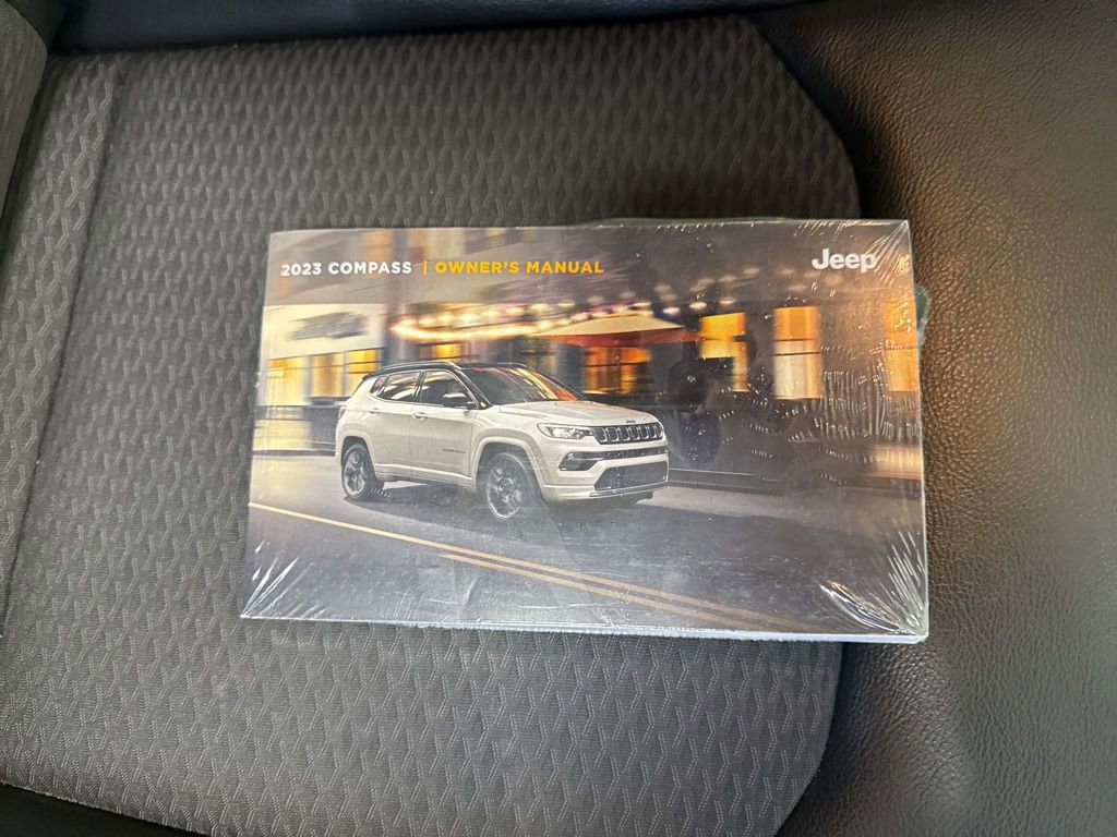 Used 2023 Jeep Compass Latitude w/ Convenience Group image 54