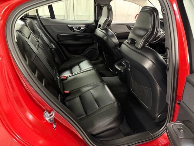 Used 2020 Volvo S60 T6 Momentum w/ Protection Package AWD/4WD image 10