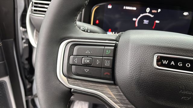 Used 2024 Jeep Wagoneer Series II w/ Premium Group I image 23