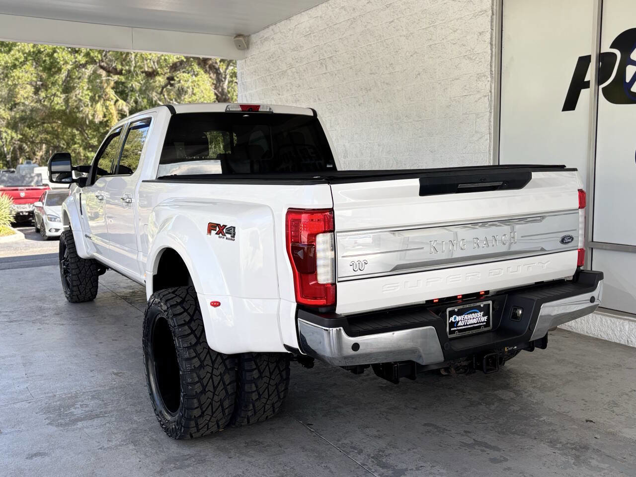 Used 2018 Ford F450 King Ranch w/ King Ranch Ultimate Package AWD/4WD image 8