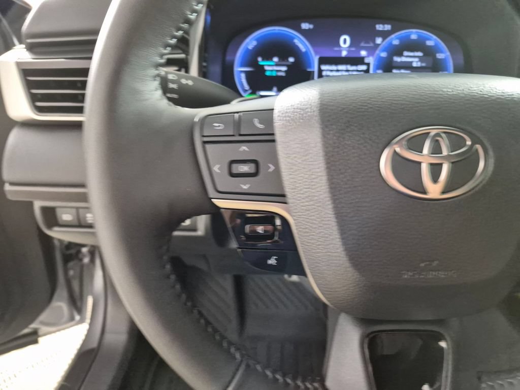 Used 2026 Toyota Camry XSE FWD image 14