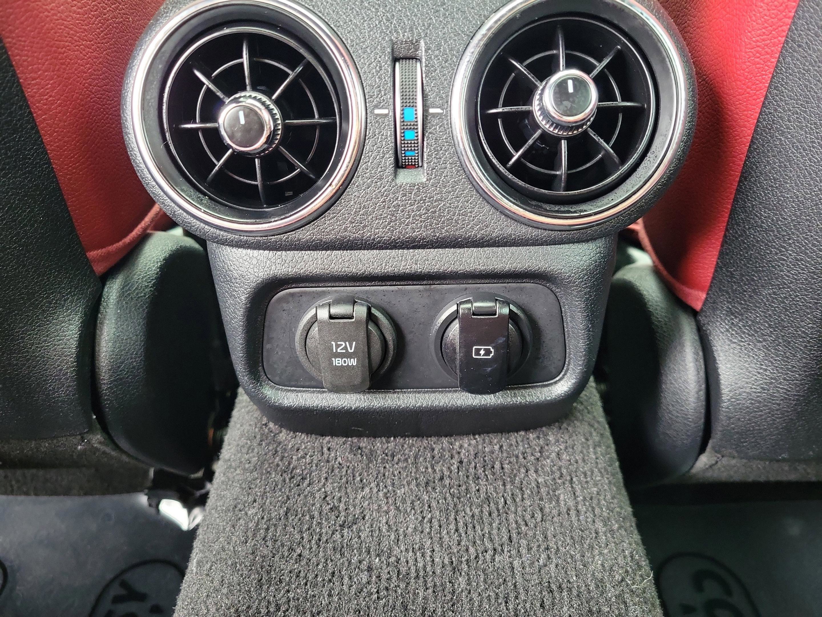 Used 2020 Kia Stinger GT-Line w/ Sun & Sound Package image 14