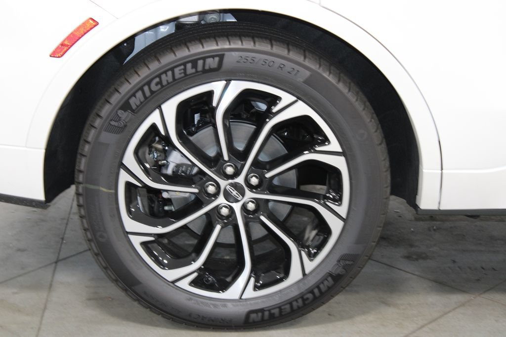 New 2026 Lincoln Nautilus Reserve AWD/4WD image 12