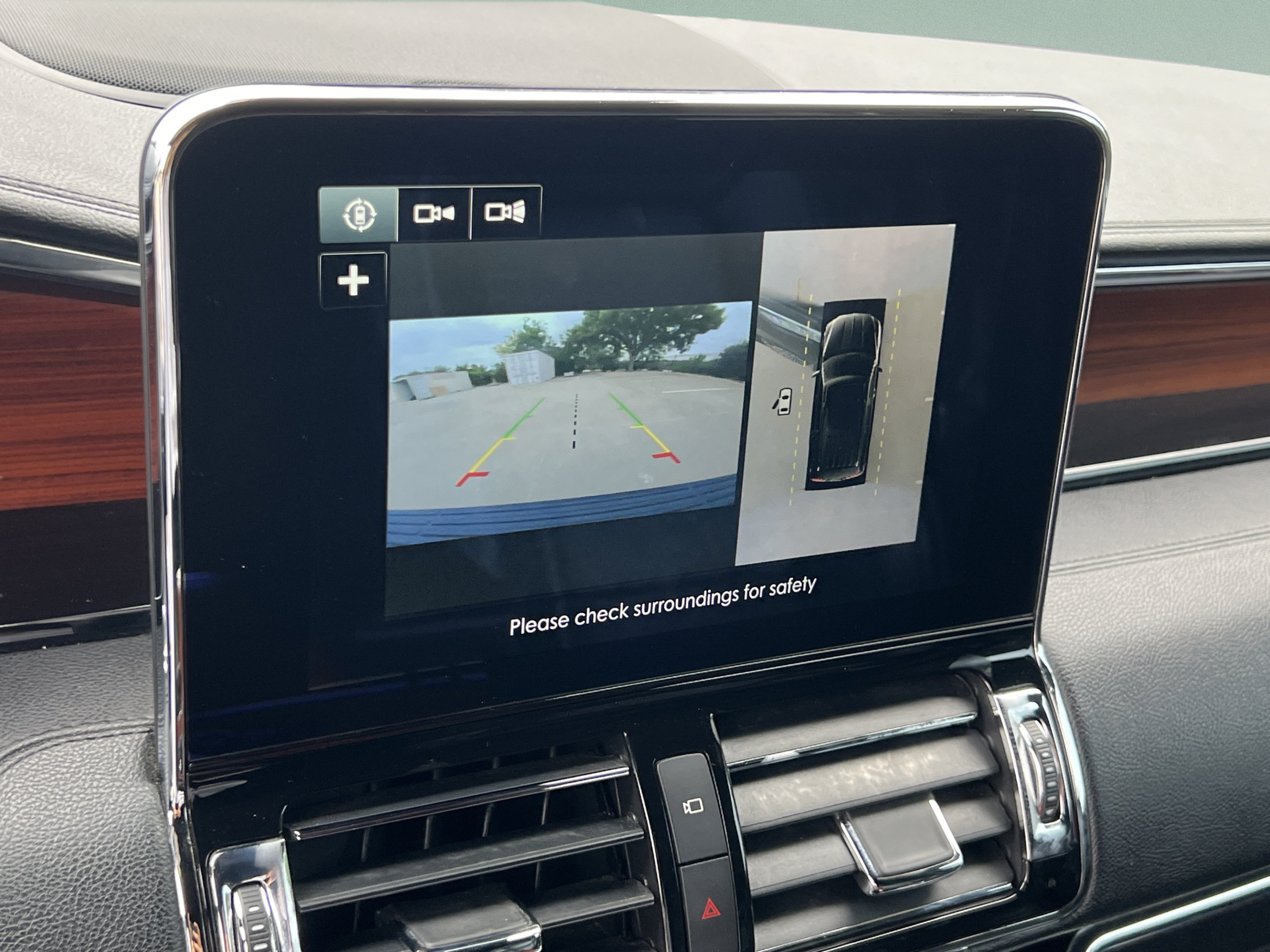 Used 2018 Lincoln Navigator Reserve w/ Technology Package AWD/4WD image 17