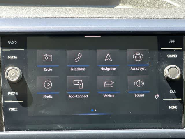 Used 2023 Volkswagen Taos SE w/ Panoramic Sunroof Package AWD/4WD image 13