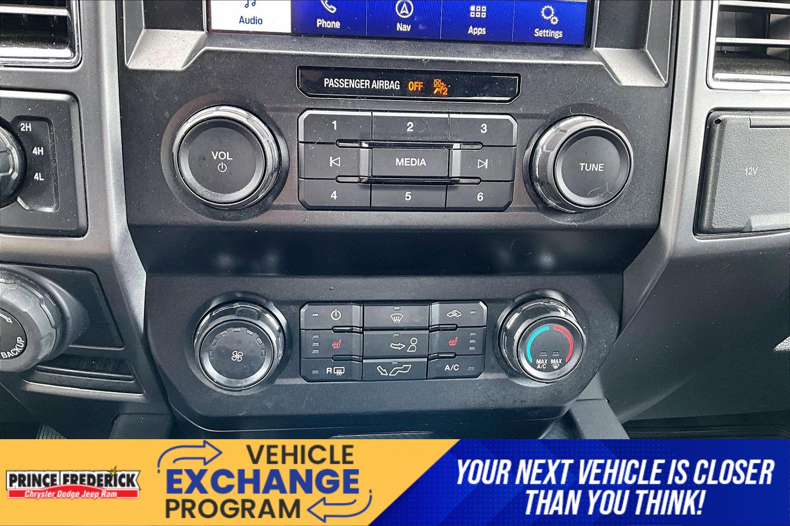 Used 2020 Ford F150 XLT w/ Equipment Group 302A Luxury AWD/4WD image 27