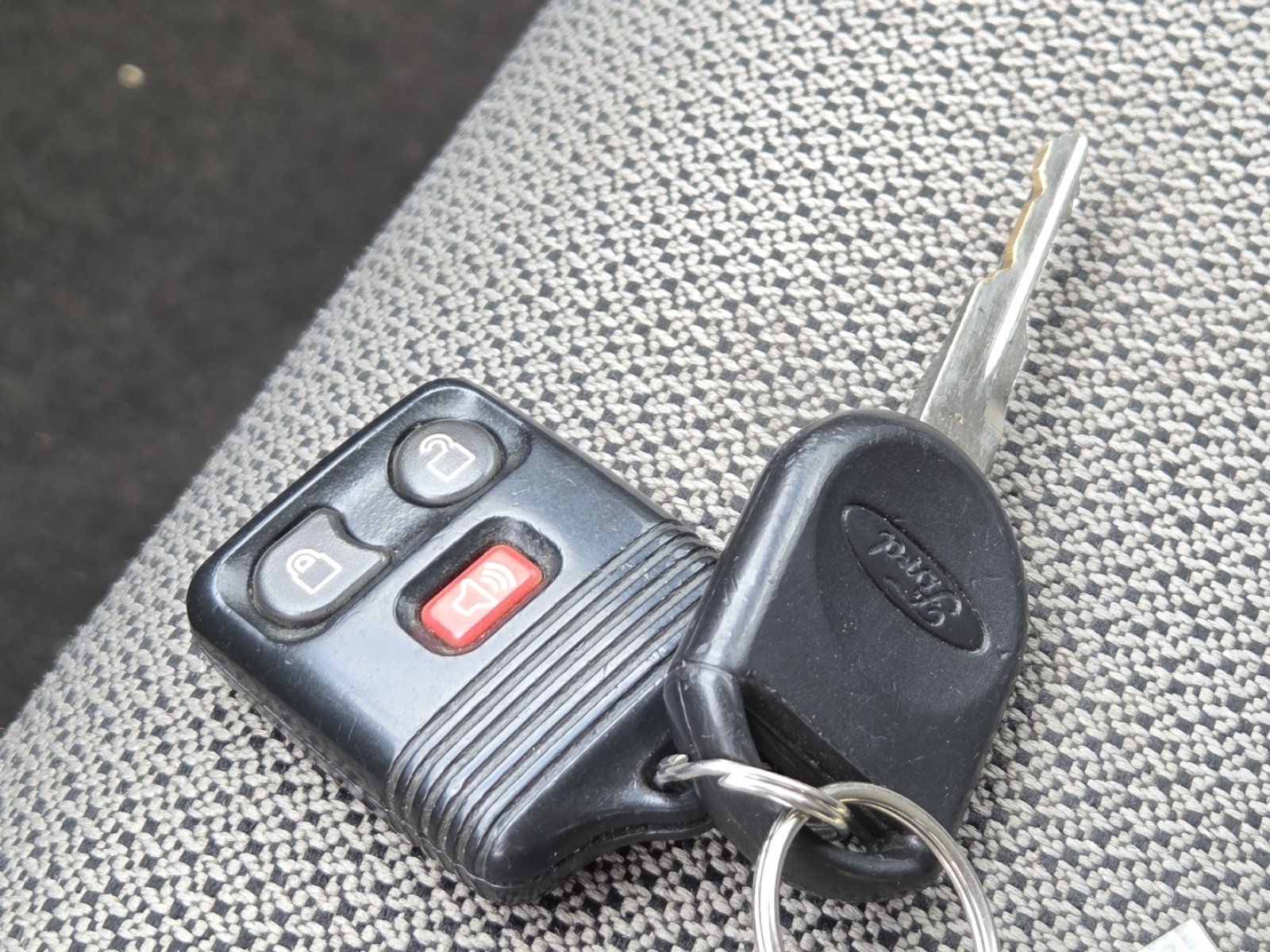Used 2010 Ford F150 STX AWD/4WD image 30