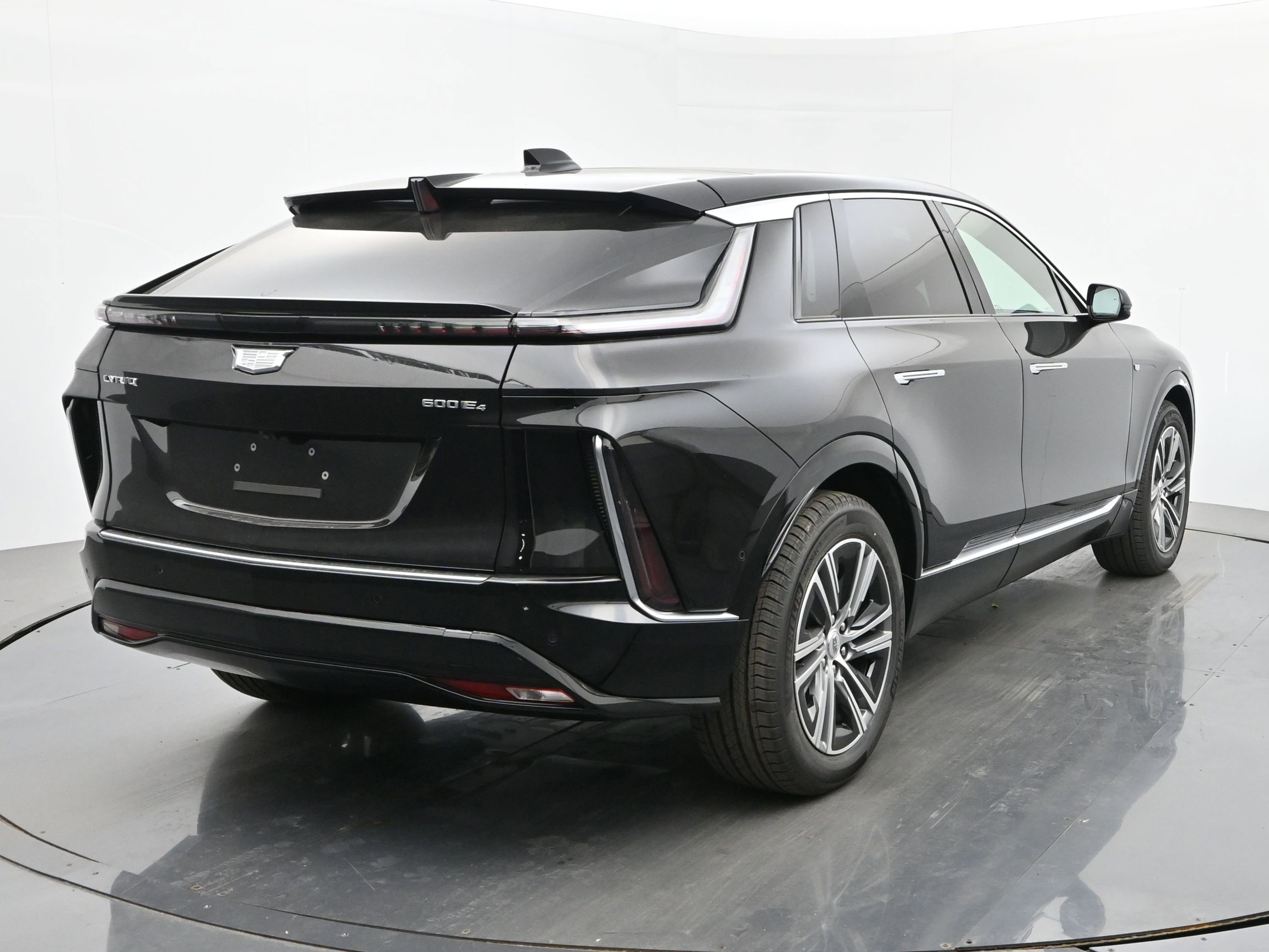 New 2026 Cadillac Lyriq Luxury AWD/4WD image 5