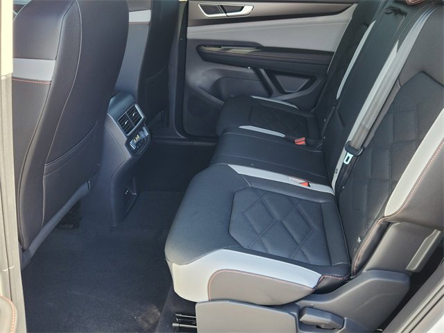 New 2026 Volkswagen Atlas Peak Edition image 7