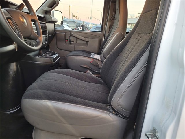 Used 2022 Chevrolet Express 2500 w/ Driver Convenience Package image 16
