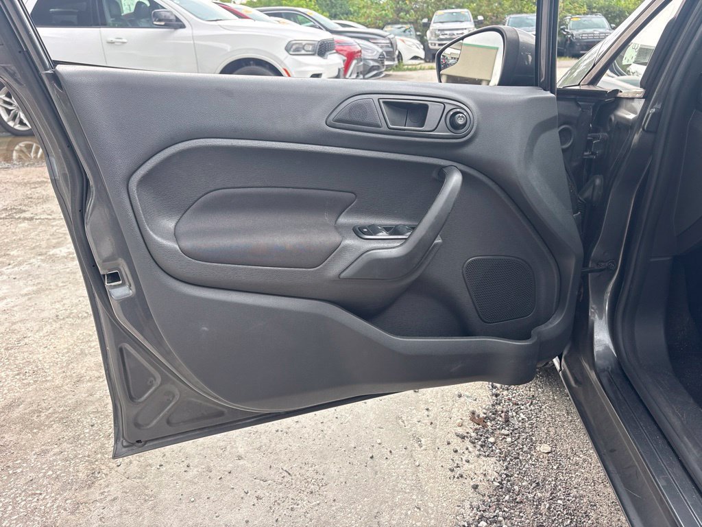 Used 2017 Ford Fiesta SE FWD image 10