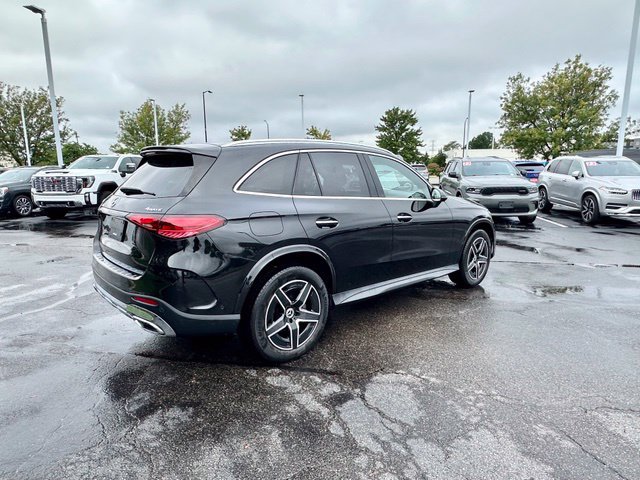 Used 2024 Mercedes-Benz GLC 300 4MATIC image 13