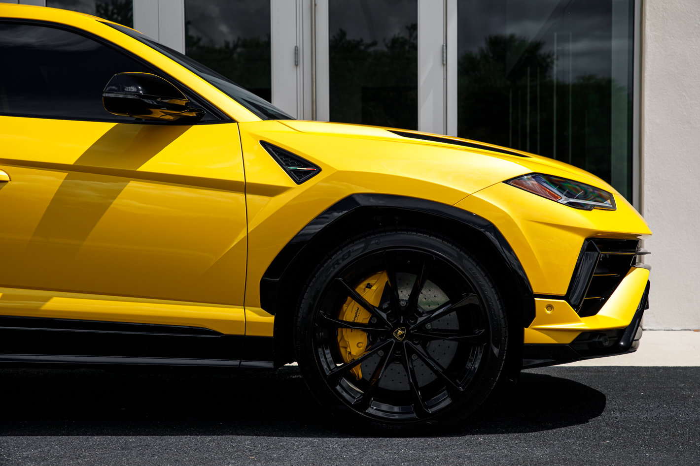 Used 2024 Lamborghini Urus S AWD/4WD image 21