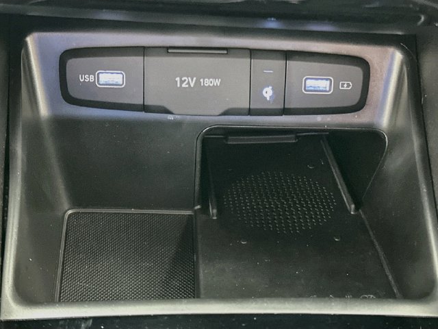 Used 2022 Hyundai Santa Cruz SEL w/ Activity Package FWD image 17