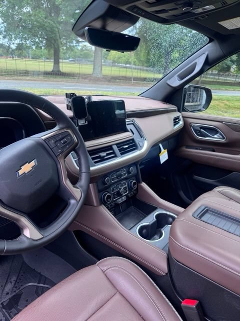 Used 2024 Chevrolet Suburban High Country w/ Max Trailering Package AWD/4WD image 13