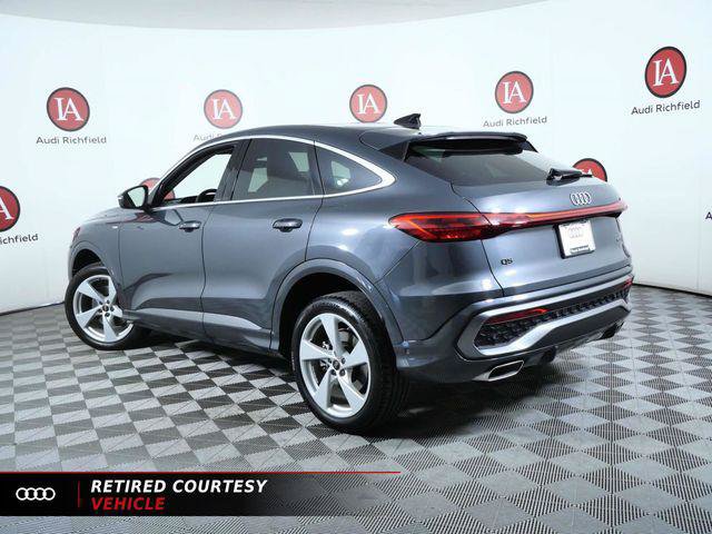 Used 2025 Audi Q5 Premium Plus w/ Premium Plus AWD/4WD image 7