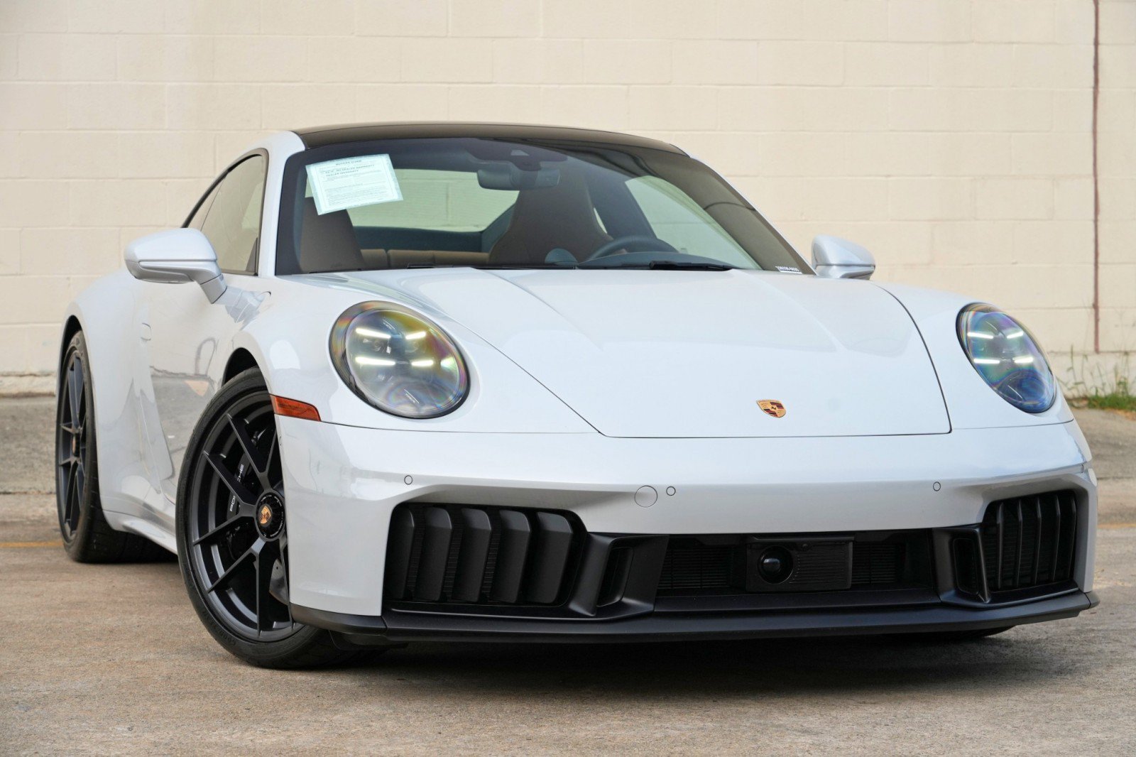 Used 2025 Porsche 911 Carrera GTS RWD image 4