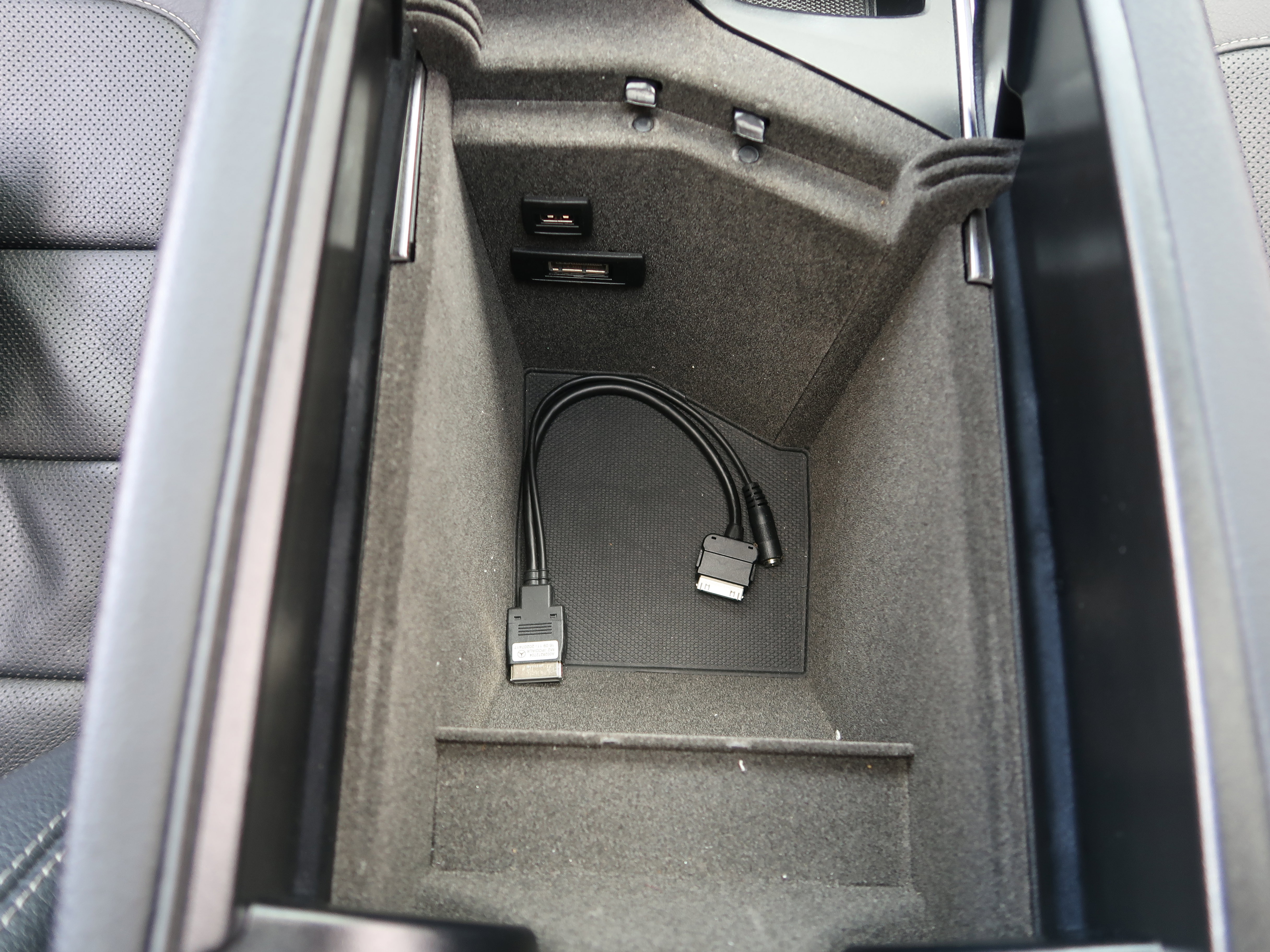 Used 2014 Mercedes-Benz GL 550 4MATIC image 24
