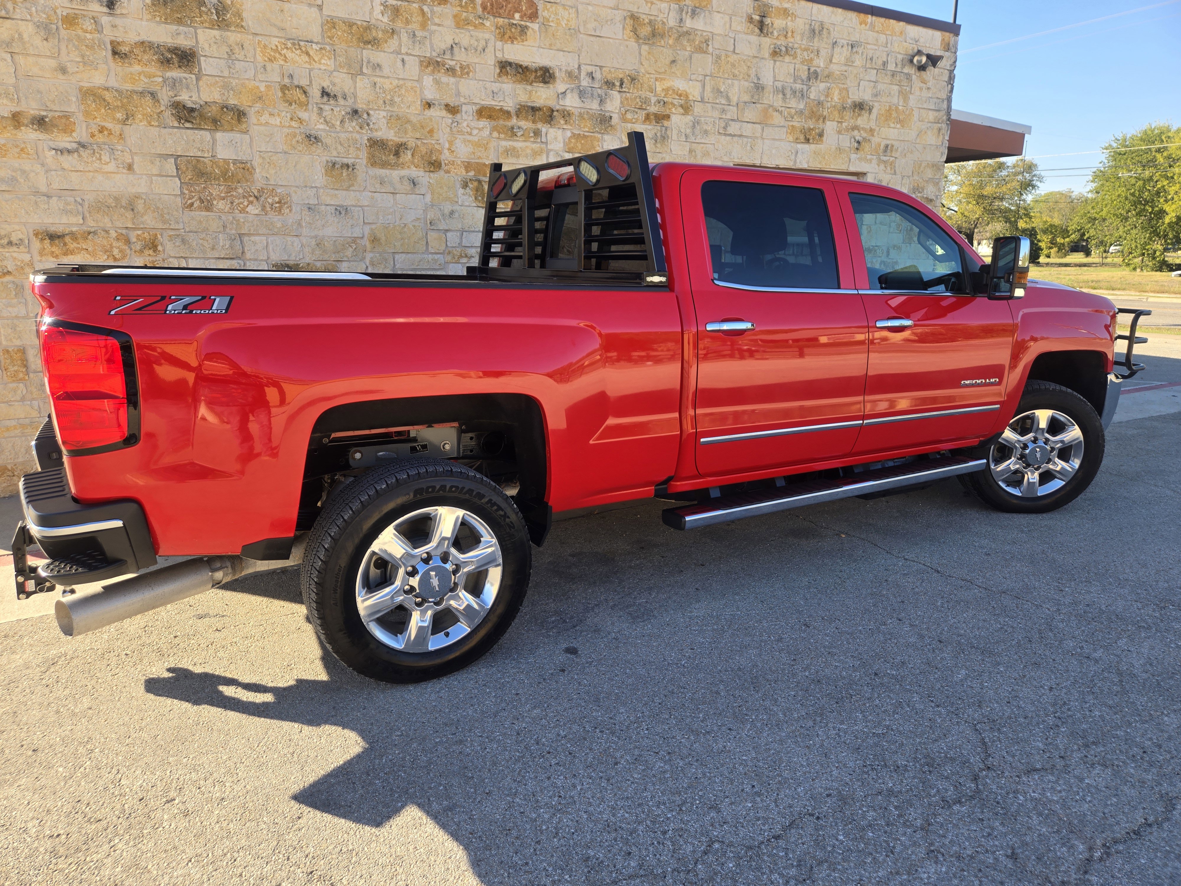 Used 2018 Chevrolet Silverado 2500 LTZ w/ Duramax Plus Package image 19