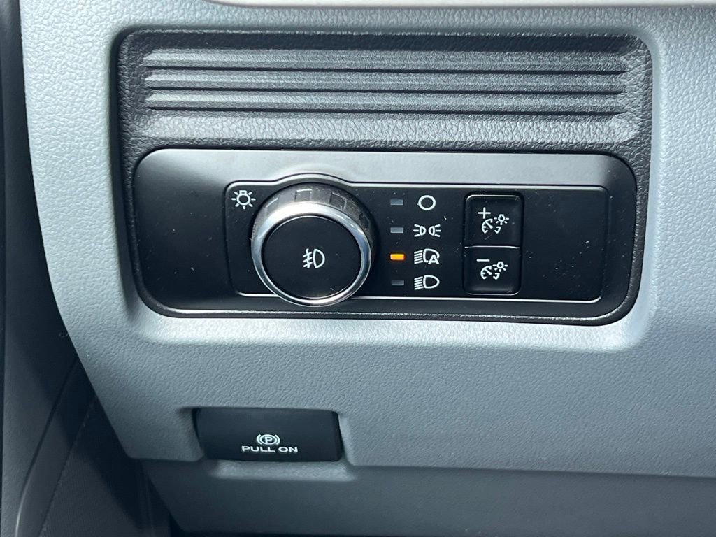 New 2025 Ford F550 4x4 Regular Cab Super Duty w/ XL Chrome Package image 25